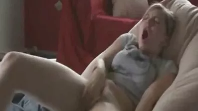 সিডনি কোল - গলায় চুদাচুদি দেখাও