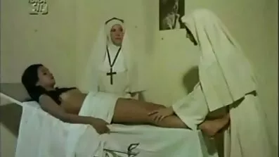তরুণ জাপানি 18+ টিন্ডার ডেটের সময় শক্ত মোরগ চালায়। বেঙ্গলি চুদাচুদি ভিডিও