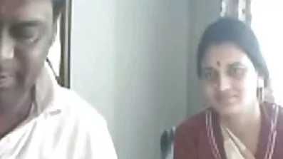 তারা একে অপরের উপর কাম পর্যন্ত সোজা বলছি একটি বাংলা চুদাচুদি ভিডিও এইচডি লিঙ্গ ম্যাসেজ প্রদান