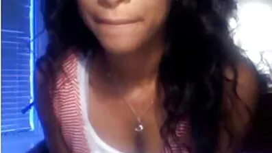 একটি সস্তা মোটেলে BDSM চুদাচুদীর ভিডিও