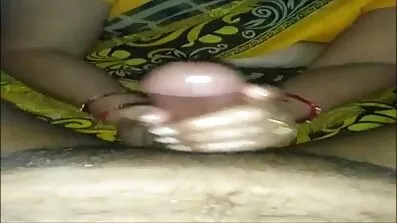 জেট স্কিতে সেক্স ভাবিকে চুদার ভিডিও - নদীতে চড়ে।